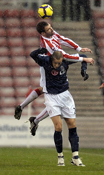 的传球撕裂 的传球撕裂