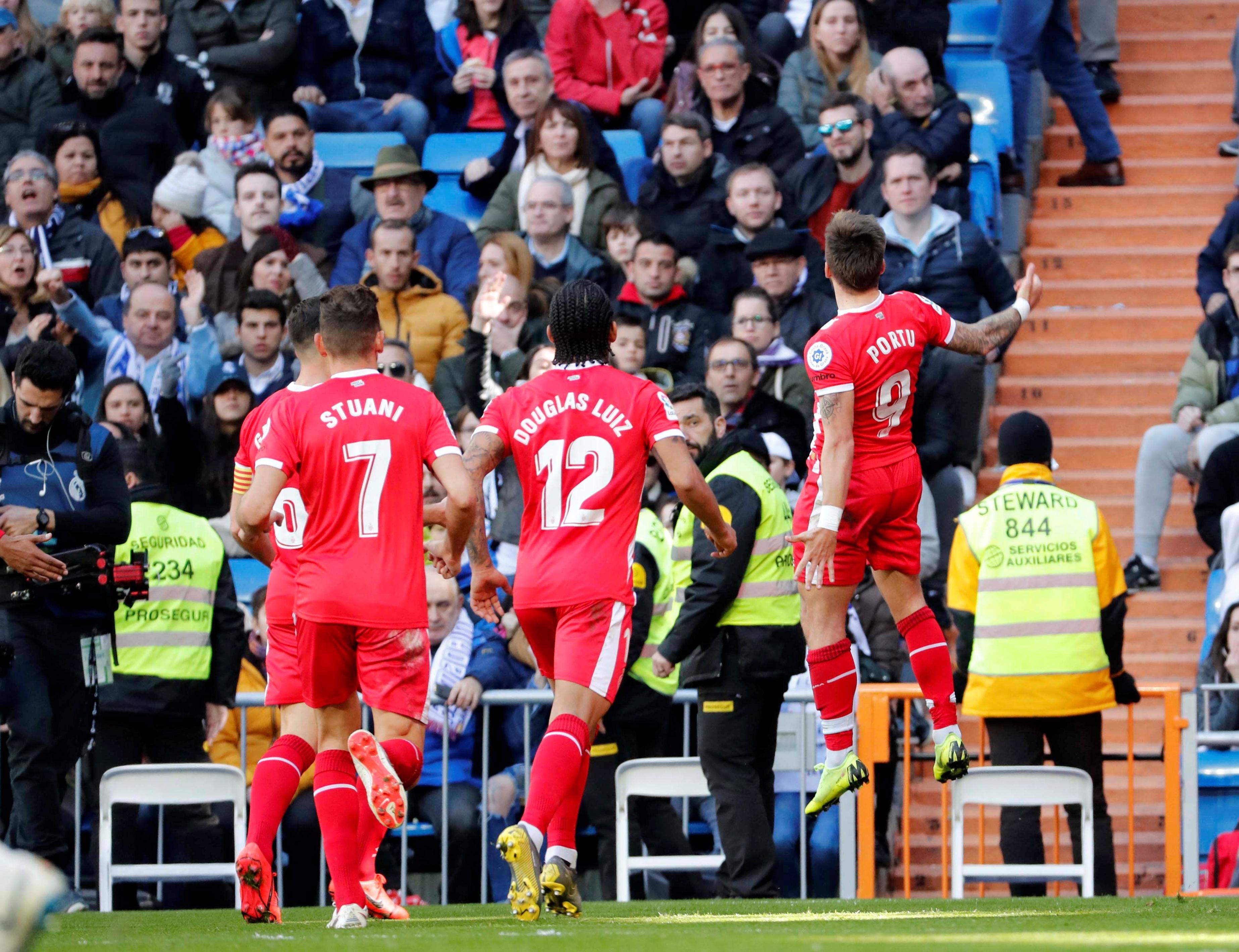 损害德容的 损害德容的